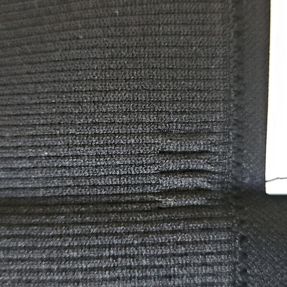 Offline by Aerie Black Sidewalk Seamless Cropped T-shirt Size XL - Picture 12 of 12